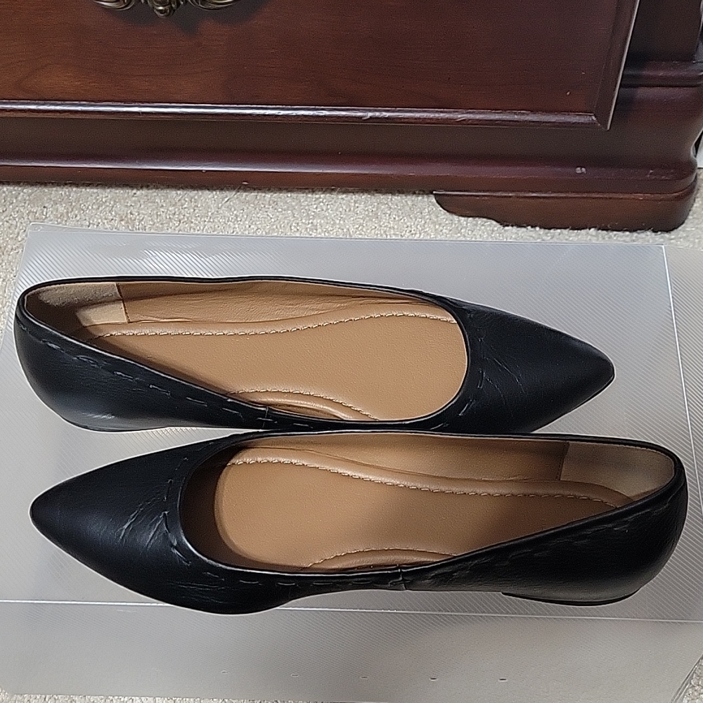 Frye Black Flats